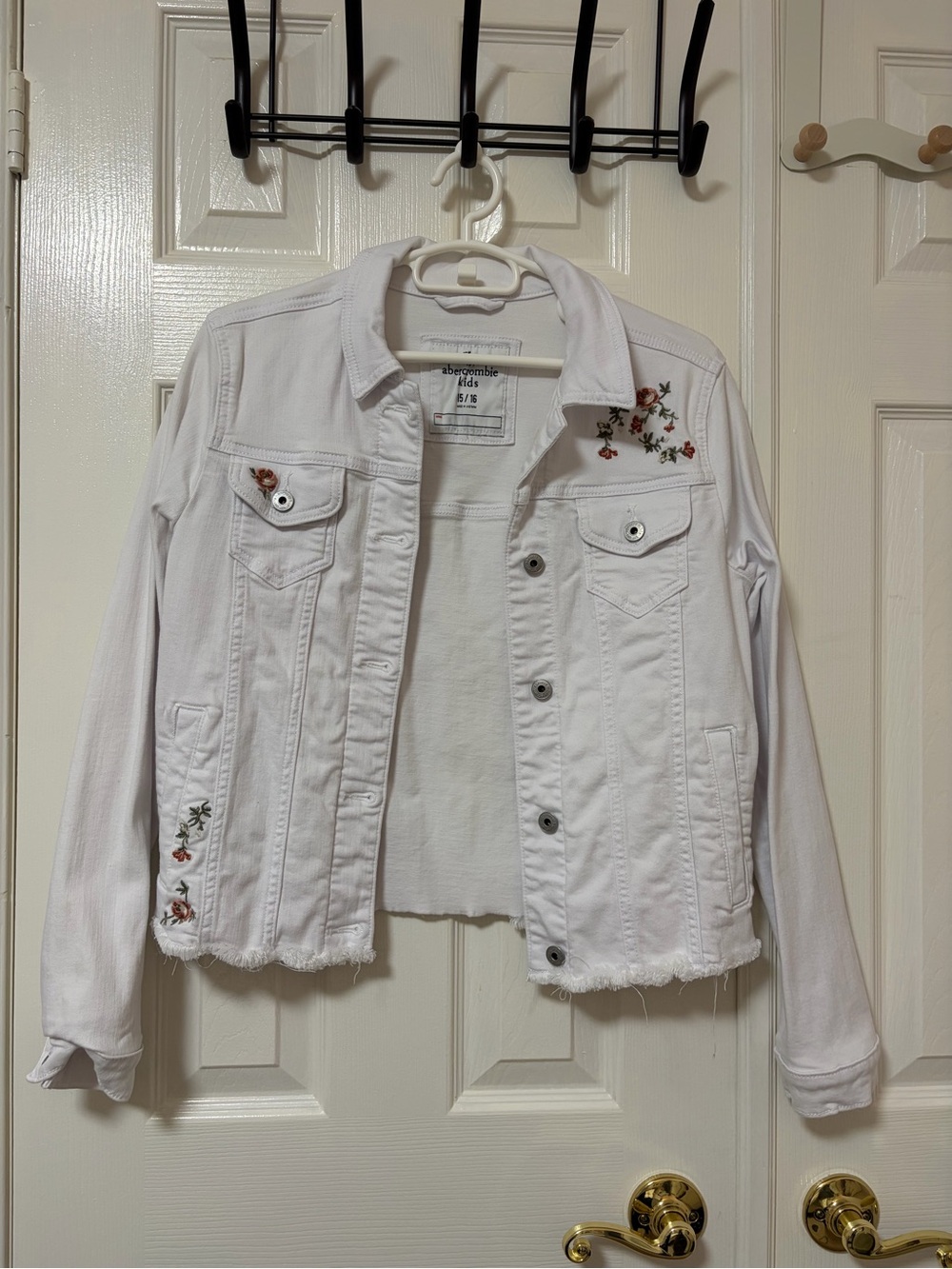 abercrombie kids White Embroidered Cropped Denim Jacket